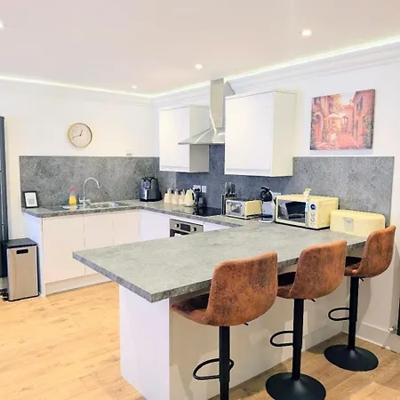 Wharfe - No1 Apartament York