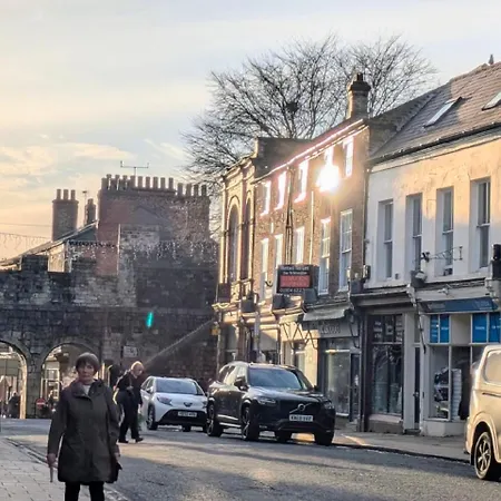 Wharfe - Apartment No1 York アパート *